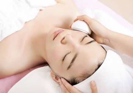 昆明官渡區美容美發化妝學校